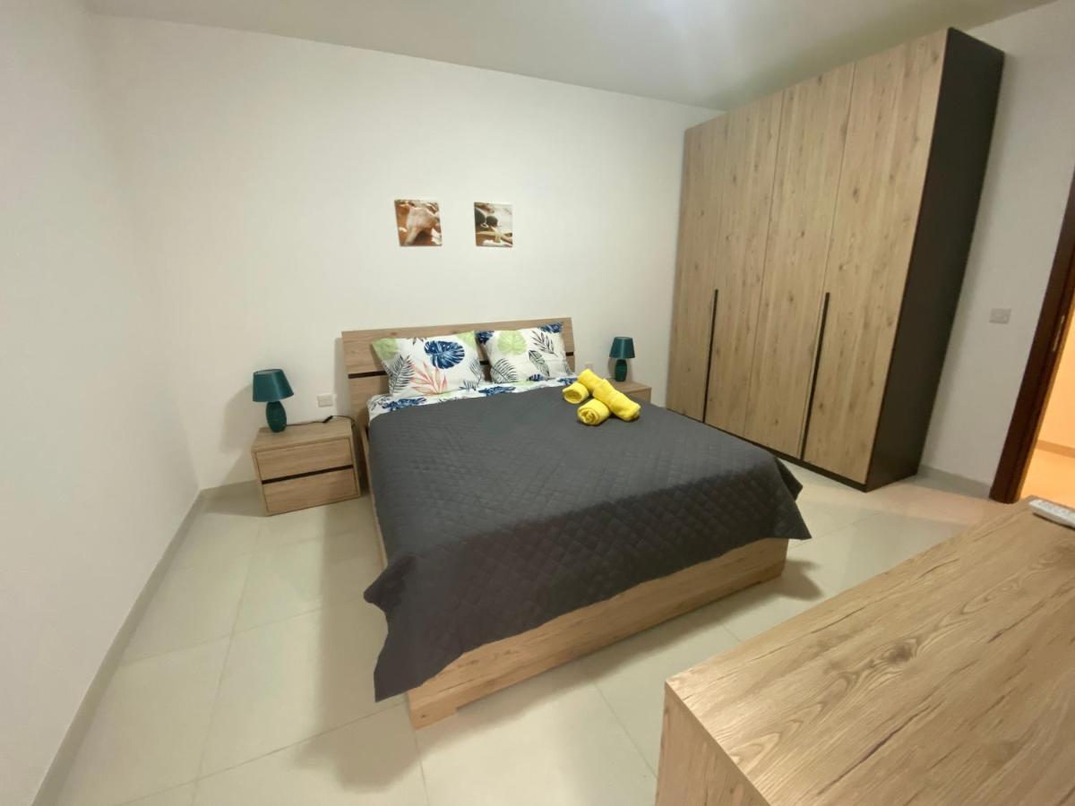 Sunshine Apartments Mellieha - Modern Three Bedroom Ground Floor Apartment With Yard Exterior foto